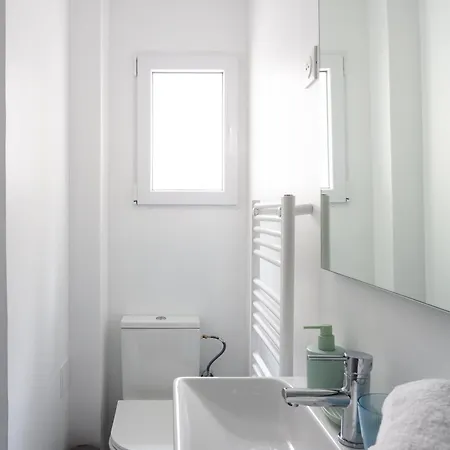 Maison Geranium Bed & Breakfast 4*